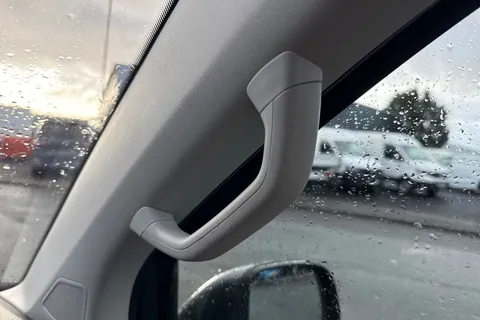 DE74VPK Volkswagen Transporter 2.0 TDI 110 Highline Van Thumbnail #26