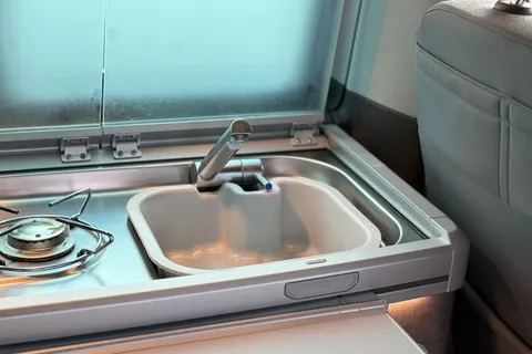 PJ73AYD Volkswagen California 2.0 TDI Ocean 4dr DSG Sport Pack Thumbnail #50