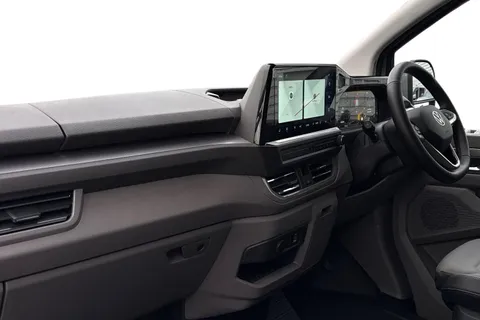 BT75DFD Volkswagen Transporter 2.0 TDI 150 Commerce Pro Van Auto-Tailgate Thumbnail #9