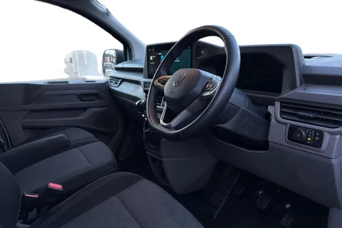 MF25JHY Volkswagen Transporter 2.0 TDI 150 Commerce Plus Van Thumbnail #7