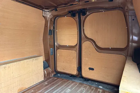 BF22AVM Volkswagen Caddy 2.0 TDI 102PS Commerce Pro Van Thumbnail #14