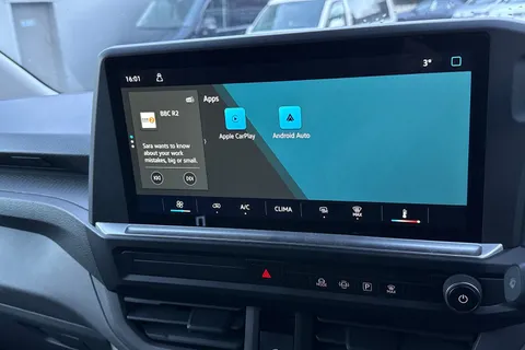 MF25JHY Volkswagen Transporter 2.0 TDI 150 Commerce Plus Van Thumbnail #11