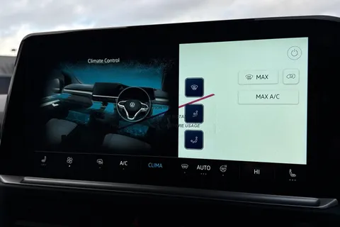 BT75DFD Volkswagen Transporter 2.0 TDI 150 Commerce Pro Van Auto-Tailgate Thumbnail #19