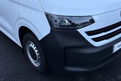 MF25JHY Volkswagen Transporter 2.0 TDI 150 Commerce Plus Van Thumbnail #16