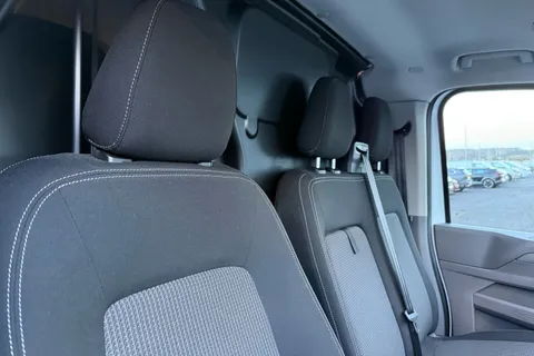 MF25HRM Volkswagen Transporter 2.0 TDI 150 Commerce Plus Van Thumbnail #21