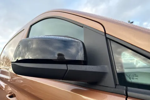 BF22AVM Volkswagen Caddy 2.0 TDI 102PS Commerce Pro Van Thumbnail #26