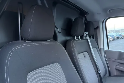 MF25JHY Volkswagen Transporter 2.0 TDI 150 Commerce Plus Van Thumbnail #20