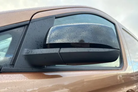 BF22AVM Volkswagen Caddy 2.0 TDI 102PS Commerce Pro Van Thumbnail #27