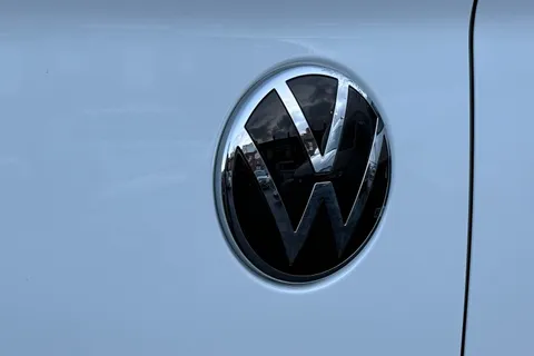 MF25HRM Volkswagen Transporter 2.0 TDI 150 Commerce Plus Van Thumbnail #27