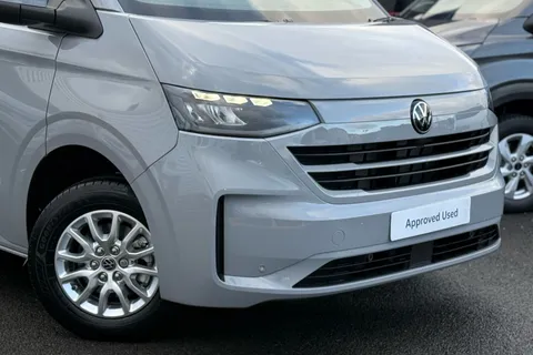 BT75DFD Volkswagen Transporter 2.0 TDI 150 Commerce Pro Van Auto-Tailgate Thumbnail #30