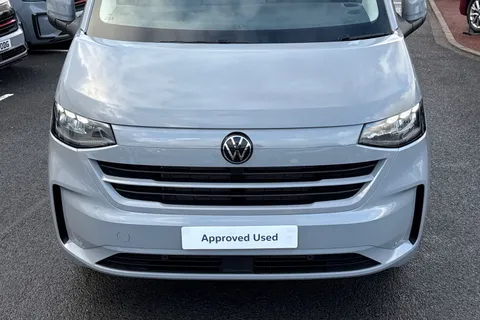 BT75DFD Volkswagen Transporter 2.0 TDI 150 Commerce Pro Van Auto-Tailgate Thumbnail #31