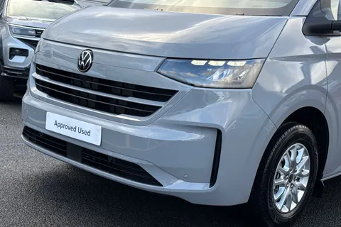BT75DFD Volkswagen Transporter 2.0 TDI 150 Commerce Pro Van Auto-Tailgate Thumbnail #32