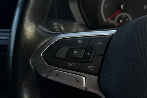 BF22AVM Volkswagen Caddy 2.0 TDI 102PS Commerce Pro Van Thumbnail #36