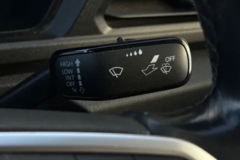 BF22AVM Volkswagen Caddy 2.0 TDI 102PS Commerce Pro Van Thumbnail #38