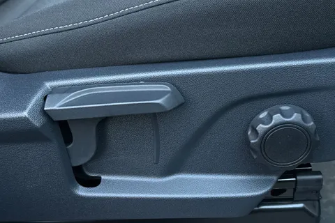 MF75FEH Volkswagen Transporter T30 Panel Van Commerce Pro LWB 110 PS 2.0 TDI 6sp Manual Thumbnail #32