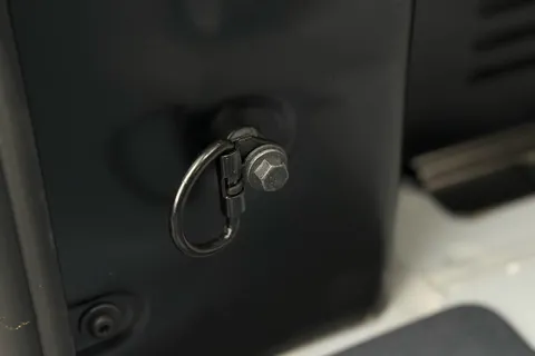 BT75DFD Volkswagen Transporter 2.0 TDI 150 Commerce Pro Van Auto-Tailgate Thumbnail #47