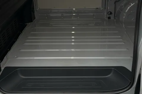 BT75DFD Volkswagen Transporter 2.0 TDI 150 Commerce Pro Van Auto-Tailgate Thumbnail #48