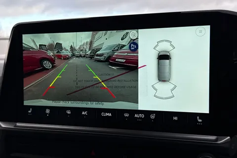 BT75DFD Volkswagen Transporter 2.0 TDI 150 Commerce Pro Van Auto-Tailgate Thumbnail #53