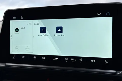 BT75DFD Volkswagen Transporter 2.0 TDI 150 Commerce Pro Van Auto-Tailgate Thumbnail #54