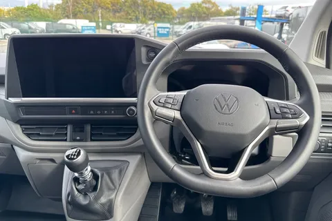 DE75KVK Volkswagen Transporter 2.0 TDI 110 Commerce Pro Van Thumbnail #17