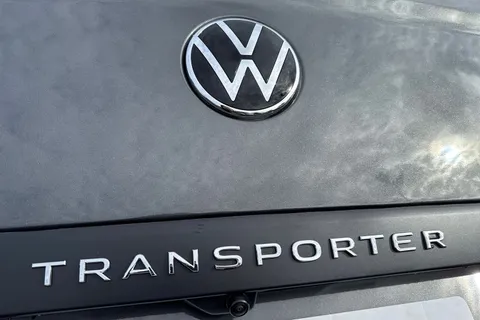 DE75KVK Volkswagen Transporter 2.0 TDI 110 Commerce Pro Van Thumbnail #31