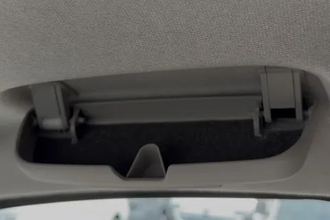 DE75KVK Volkswagen Transporter 2.0 TDI 110 Commerce Pro Van Thumbnail #45