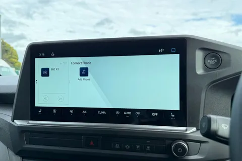 DE75KVK Volkswagen Transporter 2.0 TDI 110 Commerce Pro Van Thumbnail #49