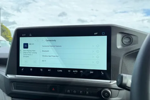 DE75KVK Volkswagen Transporter 2.0 TDI 110 Commerce Pro Van Thumbnail #56