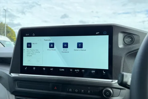 DE75KVK Volkswagen Transporter 2.0 TDI 110 Commerce Pro Van Thumbnail #57