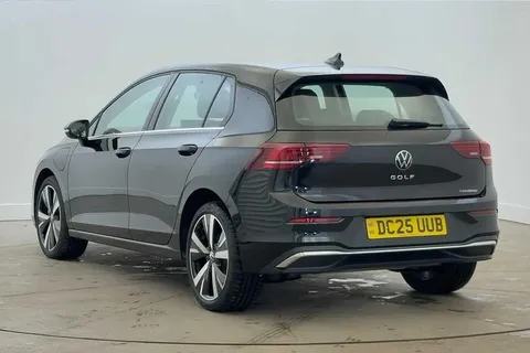 DC25UUB Volkswagen Golf 1.5 TSI 204 Style eHybrid 5dr DSG ⭐18' Catania alloy wheels, Winter package Thumbnail #3