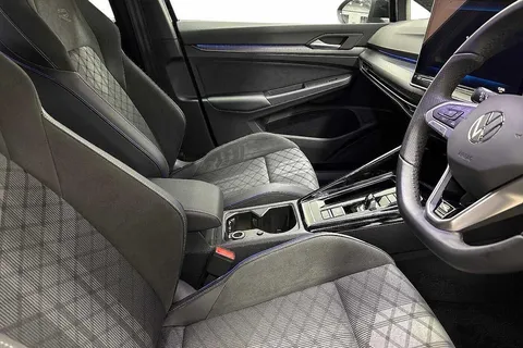 GL25JTX Volkswagen Golf 1.5 eTSI 150 R-Line 5dr DSG Thumbnail #11