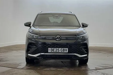 DE25GBV Volkswagen Tiguan 2.0 TDI R-Line 5dr DSG ⭐Towbar, IQ lights, Info and driver  package ⭐ Thumbnail #8