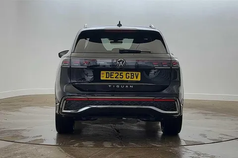 DE25GBV Volkswagen Tiguan 2.0 TDI R-Line 5dr DSG ⭐Towbar, IQ lights, Info and driver  package ⭐ Thumbnail #9