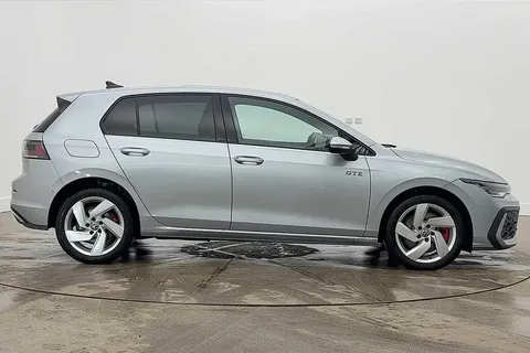 DF25RWE Volkswagen Golf 1.5 TSI 272 GTE eHybrid 5dr DSG **PAN ROOF + HEADS UP DISPLAY** Thumbnail #4