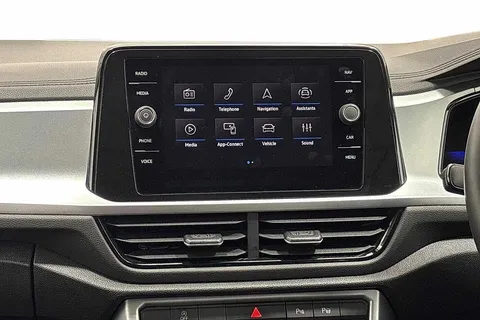 GF25OJN Volkswagen T-Roc 1.5 TSI Match 5dr Thumbnail #12