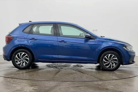 GD24OAM Volkswagen Polo 1.0 Life 5dr Thumbnail #4