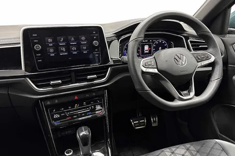 DE25VPU Volkswagen T-Roc 1.5 TSI R-Line 5dr DSG **18' NEVADA ALLOYS + REV CAM** Thumbnail #2