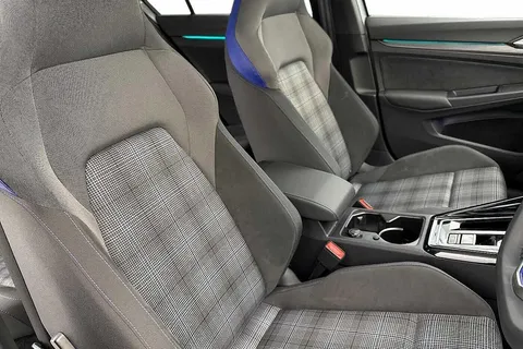 KR25NHJ Volkswagen Golf 1.5 TSI 272 GTE eHybrid 5dr DSG **PAN ROOF** Thumbnail #10
