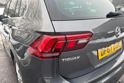 16 of 49 for Volkswagen Tiguan 2.0 TDI SE 4Motion Euro 6 (s/s) 5dr