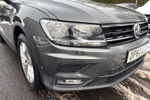 17 of 49 for Volkswagen Tiguan 2.0 TDI SE 4Motion Euro 6 (s/s) 5dr