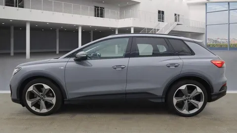 FL24JHF Audi Q4 e-tron Q4  Black Edition 55 e-tron quattro 250,00 kW Thumbnail #7