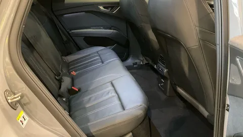 FL24JHF Audi Q4 e-tron Q4  Black Edition 55 e-tron quattro 250,00 kW Thumbnail #9