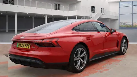 NA22EPC Audi e-tron GT 93.4kWh Auto quattro 4dr Thumbnail #4