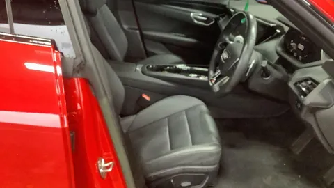 NA22EPC Audi e-tron GT 93.4kWh Auto quattro 4dr Thumbnail #10