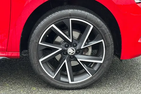 KF23ETA Škoda Kamiq 1.5 TSI Monte Carlo 5dr DSG Thumbnail #13