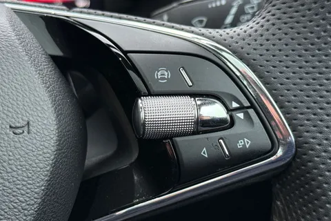 KF23ETA Škoda Kamiq 1.5 TSI Monte Carlo 5dr DSG Thumbnail #41