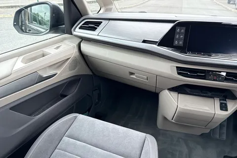 20 of 64 for VOLKSWAGEN CALIFORNIA 2.0 TDI Ocean 5dr DSG