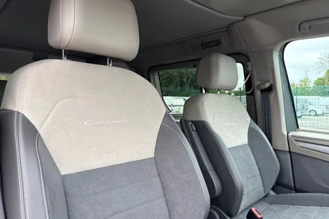 24 of 64 for VOLKSWAGEN CALIFORNIA 2.0 TDI Ocean 5dr DSG