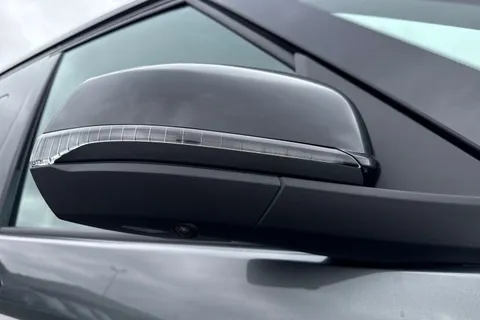 27 of 64 for VOLKSWAGEN CALIFORNIA 2.0 TDI Ocean 5dr DSG