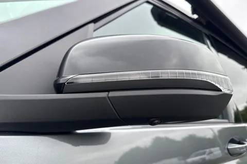 28 of 64 for VOLKSWAGEN CALIFORNIA 2.0 TDI Ocean 5dr DSG